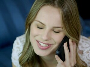 TUSHY Het Färsk Modell Jillian Janson Knullad I Röven!, När Jillian Dyker Upp För Sin Audition Vet Hon Att Hon Måste Jobba Riktigt Hårt För Att Få Sin Drömroll. Det Finns Bara En Sak Som Får Henne Där Hon Vill Vara Och Det är Att Låta Regissörerna Göra De