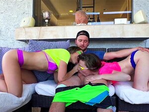 Mofos - Deel Mijn Vriendje - Kimmy Granger Anya Olsen - Twee Bikini Babes Delen Een Vriendje. Mofos