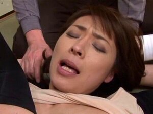 Azjatycka Dziwka Dostaje Podgląd Na Cycki. Urzekająca Azjatycka Dojrzała Dostaje Swoje ładne Cycki Obmacywane