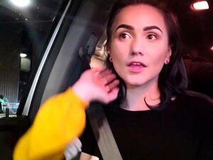 La Traviesa Gisele Es Emboscada Por Una Follada Interracial Y Una Corrida Interna