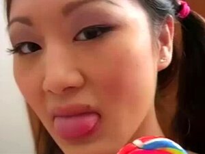 HEET GENEUK - AZIATISCHE HANDJOB