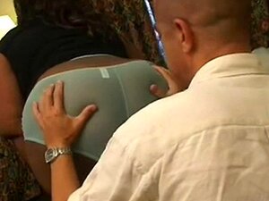 Ebony Fet Brud Tar Stor Vit Kuk