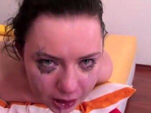 Jebane Ljepotice Ponižene I Uništene. Slatke Cure Su Tako Slatke Kad Im Se Grla Pravilno Jebu I Gotovo Ne Mogu Više Izdržati... Uživaj!