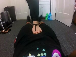 Voorluisteren Sandal Footjob