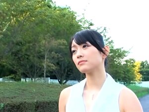 Erlebe Die Verführerischen Reize Von Shou Nishino, Einer Orientalischen Schönheit, Die Genau Weiß, Wie Sie Dich Befriedigen Kann. Sieh Ihr Dabei Zu, Wie Sie Ihre Vorlieben Im Freien Auslebt Und Dabei Die Totale Kontrolle über Ihren Willigen Partner Hat. D