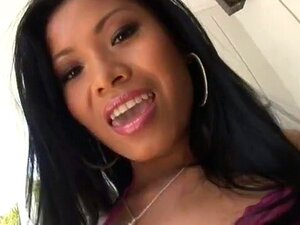 Најбоља порно звезда у невероватном гутању, Facial Xxx филм. Прива нам је показала колико је напаљена тако што је секси задиркивала у свом розе доњем вешу и црним чипкастим чарапама. Рашири ноге стварно и воли осећај огромног црног душевног стуба који кли