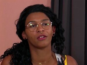 Glazen Dildo En Bovenopliggende Vibrator Voor Schattig Duits Meisje