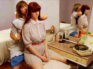 Two BabeS Home Alone Lesbian Girl On Girl Lesbians