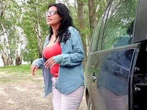 Нимфоманка се брзо вози у парку