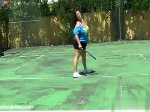 Esposa Quente Com Uma Gozada Enorme No Rosto