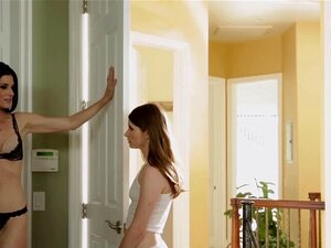 Interracial Sex Mit Heißen Babes Alice March Und India Summer. Leckere Babes Alice March Und Indian Summer Sind Scharf Darauf, Dieses BBC-Monster Auszuprobieren Und Ihn Von Seinem Klebrigen, Warmen Sperma Zu Trocknen!