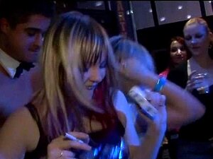 Mnóstwo Blondynek Ssących Kutasy