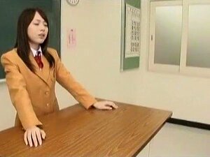 Kuumin Japanilainen Malli Kiimaisissa Söpöläisissä, CFNM JAV Kohtaus