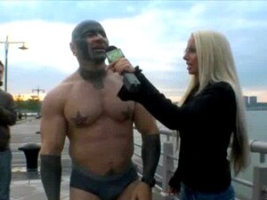 Amateur Chick Takes Money For A Fuck 26