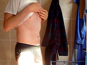Vídeos de sexo e pornografia Gays Cagando Na Cueca em alta ...
