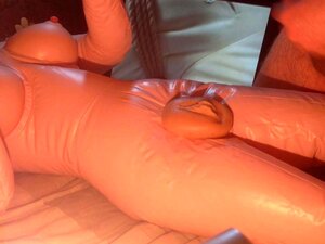 Ervaar Het Ultieme Genot Met Onze Verleidelijke Schoonheden Terwijl Ze De Diepten Van Verlangen Verkennen. Bereid Je Voor Op Een Onvergetelijke Ontmoeting Vol Intense Anale Spelletjes En Adembenemende Speeltjes! Jouw Tevredenheid Gegarandeerd.