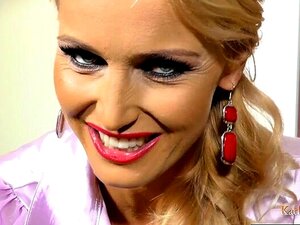 Hot Milf Fetish And Cumshot