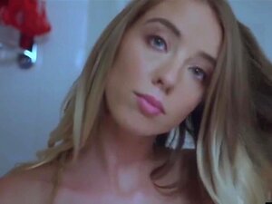 Horny And Super Sexy Cutie Girl Enjoys Amazing Gangbang With BBC After College