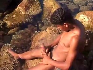 Tunisian Twink Wanks His BIG Arab Dick Near The Beach