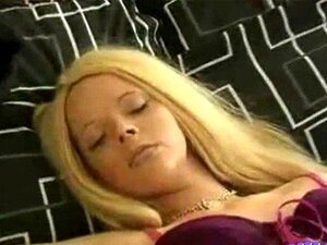 British MILF Fucking For Money