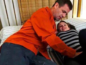 Zreli Muškarac Jebe Seksi MILF Veličine Pinte S Velikom Prirodnom Pičkom