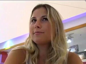 Jenniferina Fascinantna Pita Od Krzna Pomaže U Plaćanju Duga