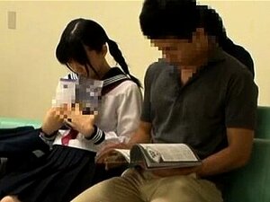 Dick-sluker Gir En Dampende Dypthroat Oral-service