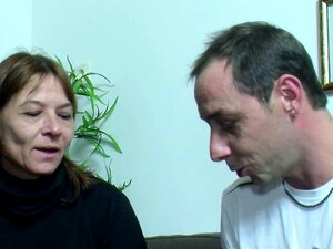 Laiha Saksalainen MILF Claudi Saa Tuntemattoman Panemaan Häntä Pyöräretken Jälkeen