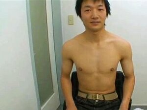 Ryoji Tomita: Charmante JAV-jongen Die Zich Op Cam Aftrekt