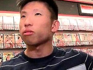 Prosty Facet Pieprzony Przez Napalonego Geja Na Gloryhole