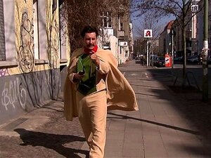 Zapraszamy Do Zadowolenia Z Nieskończonej Urody Susi! Ta żądna MILF Poprowadzi Cię Na Szczyty Analnych Doznań, Jednocześnie Eksponując Swoje Wielkie I Soczyste Walory. Nie Opieraj Się Pokusie, Oddaj Się Swoim Pierwotnym Pragnieniom I Czerp Przyjemność Z C