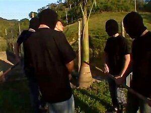 BATE GAY DADDY TEL 21 3379-2626 MILJOONA MIESTÄ