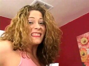 Милф добија своју невероватну гузицу уништену, огромни курац - 18 Wheeler Films