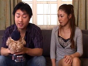 Misa Tachibana, Asiatische Reife Tussi, Hat Heißen Sex, Misa Tachibana Ist Eine Heiße Reife Asiatische Puppe In Ihrer Sexy Unterwäsche. Sie Küsst Ihren Frischen Typen Und Er Leckt Ihre Titten Und Fingert Ihre Behaarte Muschi. Sie Leckt Seinen Körper Und S