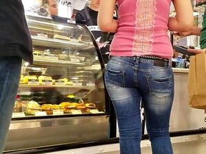 Ωραίος μεγάλος κώλος στην καφετέρια