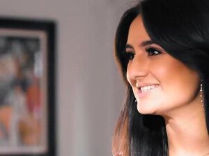 Lesbian Facesitting Asian Facesits On Busty Babe In 3some