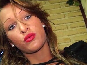 Amaterska Njemačka Orgija U Pubu