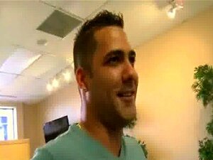 Zdesperowana ślicznotka Nago W Miejscu Publicznym I Pieprzy Się, By Zapłacić Czynsz 20