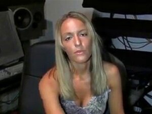 Blonde MILF Wearing Nylon