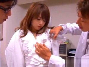 Den Japaner Akiho Yoshizawa In Einem Fetisch-Porno-Video Befriedigen