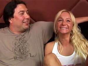 Milfy W Miami 4, Dojrzała Laska Lubi Uczucie Nieugiętego Młodzieńczego Sportowca W Każdej Ze Swoich Dziur, Ale Zwłaszcza Ta Laska Uwielbia Schlong W Swoim Tyłku