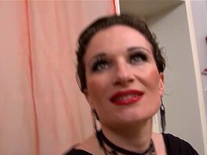 Casting Av Vanessa St Clair