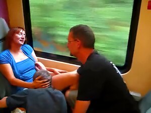 Iskusite Strast Iz Prve Ruke Dok Se Opojna Nemačka Nastavnica Upušta U Uzbuđujuću Vožnju U Javnosti. Ovo Kućno Uživanje će Vas Moliti Za Više.