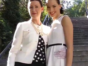 Brittiläiset Nailonlezzie-sormet, Kypsä Brittiläinen Nailonsukka Lesbosormet Beibet Pillu