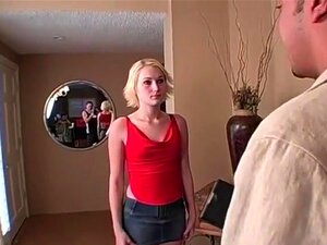 Amatorska Para Uprawia Seks W łazience, Możesz Wyjąć Dziewczynę Z Przyczepy, Ale Nie Możesz Wyjąć Przyczepy Z Dziewczyny. Jedno Słowo Podsumowuje Umysł Tej Dziewczyny, BRUDNO. Ona Uwielbia Być Pieprzona I Mocno Pieprzona. Możesz Się Spodziewać, że Ją Zoba