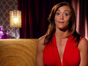 Ομάδα Swingers που απολαμβάνουν άσχημα παιχνίδια και στοματική δράση