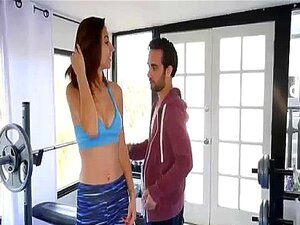Προπόνηση για σφίξιμο σπέρματος - Cece Capella - GymSex