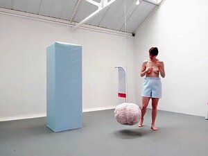 Гола на сцени 176 Мери Вигман