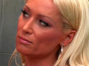 Cute Tight Cutie Babe Elaina Raye And Huge Titted Stepmom Diana Doll Shared A Hard Cock In The Bedroom