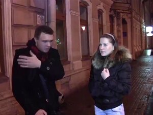 Teeny Ne Veut Pas Attendre Pour Du Sexe. Ce Mec Avait Un Plan Pour Prendre La Mignonne Ado Qu'il A Rencontrée Dans La Rue à Quelques Rendez-vous Puis Essayer De La Séduire, Mais Il S'est Avéré Qu'elle N'était Pas Prête à Attendre Aussi Longtemps. Elle 